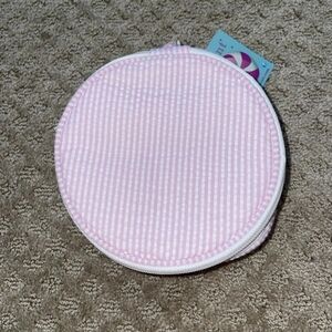 NWT Mint Brand Pink Seersucker Round Makeup Or Jewelry Travel Case